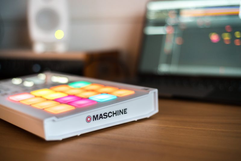 Maschine Mikro MK2 カスタム 12inchSkinz